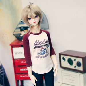 [선주문] [SD13 Girl &amp; Smart Doll] 어드밴처 래글런 티셔츠 - 와인