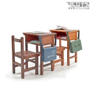 오비츠11 사이즈 1/12 고등학교 책상,의자 세트 (책상 X2 의자 X2, 인형 미포함)